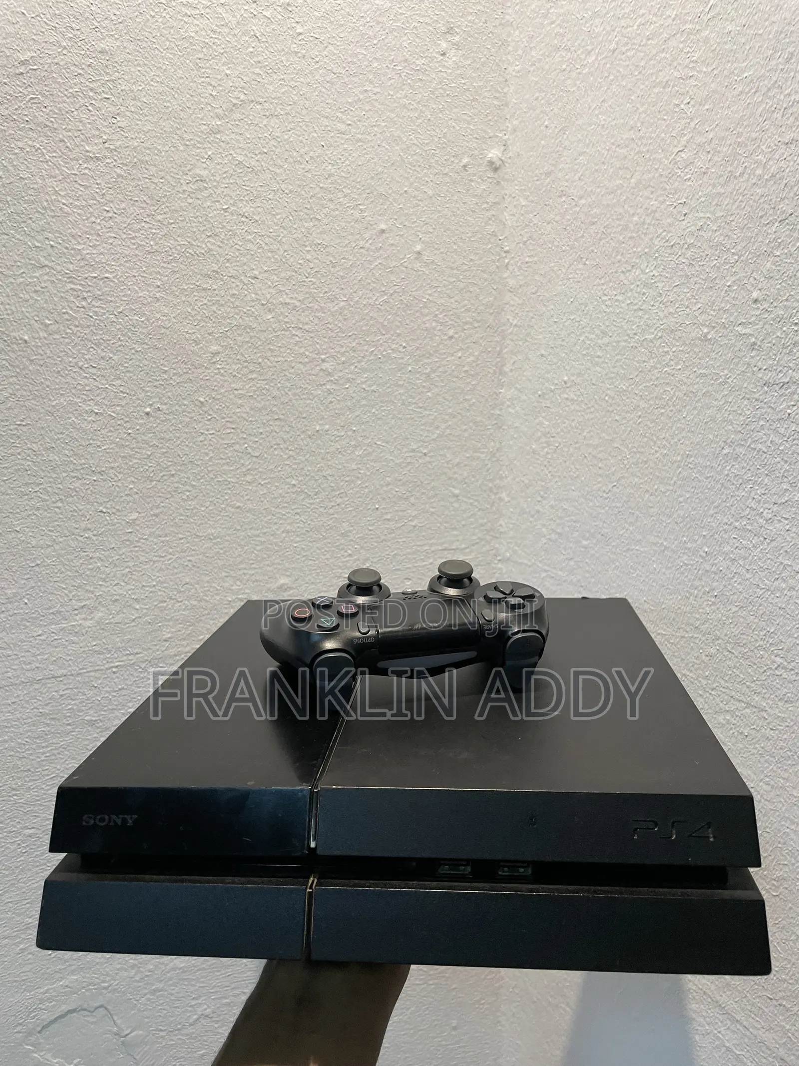 PS4 Standard