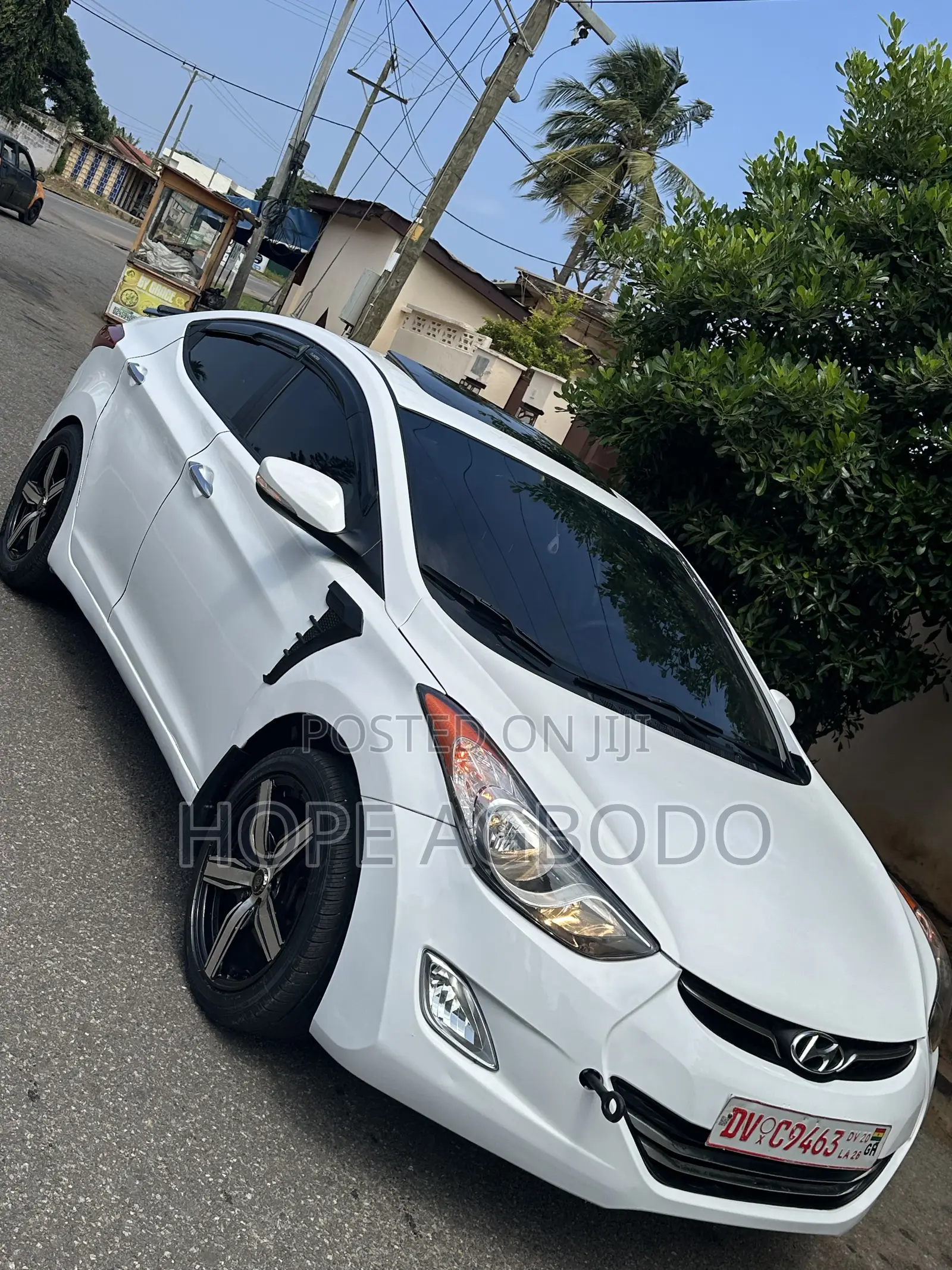 Hyundai Elantra Limited Sedan FWD (1.8L 4cyl 6A) 2013 White