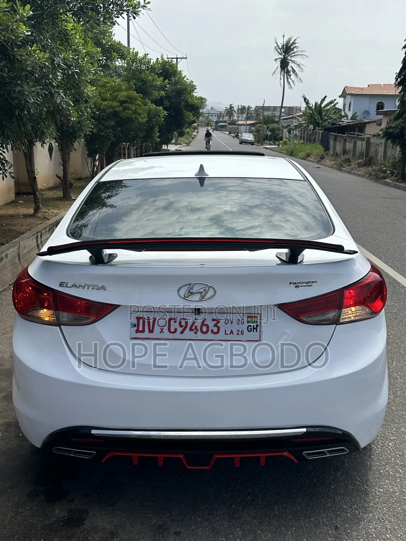 Hyundai Elantra Limited Sedan FWD (1.8L 4cyl 6A) 2013 White