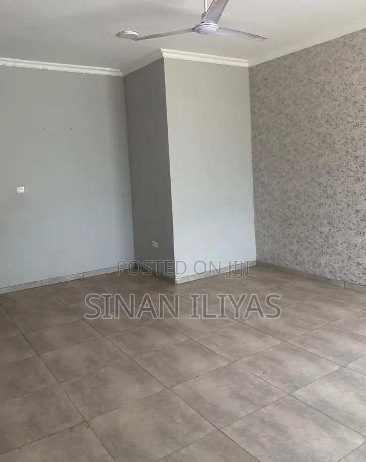 3bdrm House in Nhf Estate, Community 25 for rent