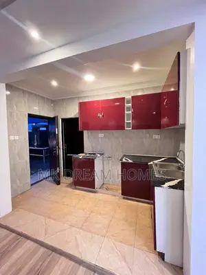 2bdrm House in Lake Side Estate for rent