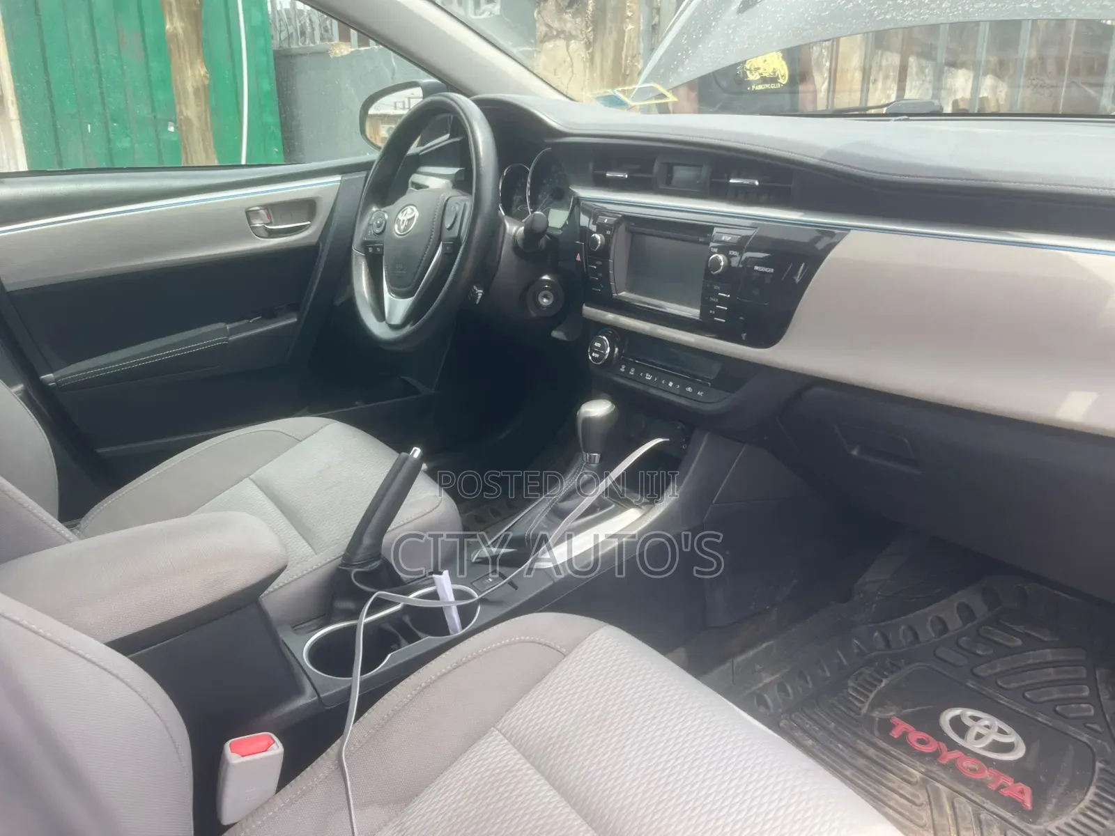 Toyota Corolla L 4dr Sedan (1.8L 4cyl 4A) 2015 Black