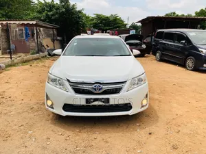 Toyota Camry L 4dr Sedan (2.5L 4cyl 6A) 2013 White