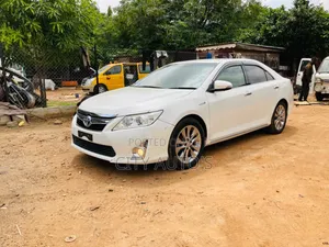 Toyota Camry L 4dr Sedan (2.5L 4cyl 6A) 2013 White