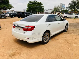 Toyota Camry L 4dr Sedan (2.5L 4cyl 6A) 2013 White