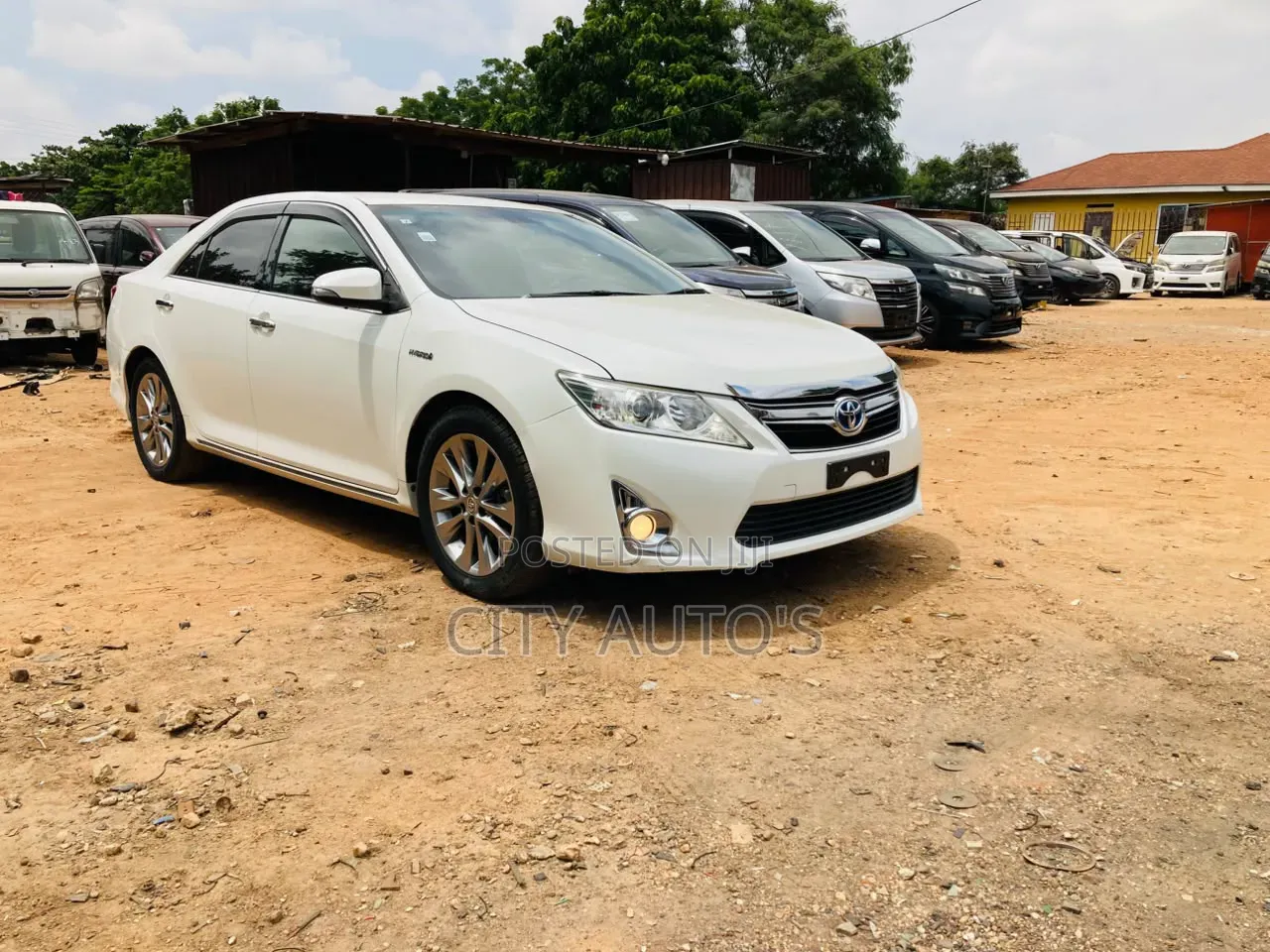 Toyota Camry L 4dr Sedan (2.5L 4cyl 6A) 2013 White