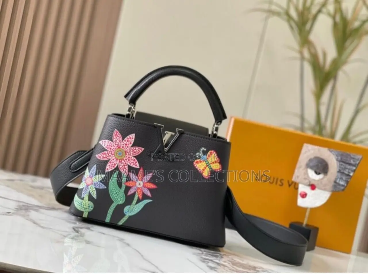 Louis Vuitton Ladies Handbag ( Comes in a Box)