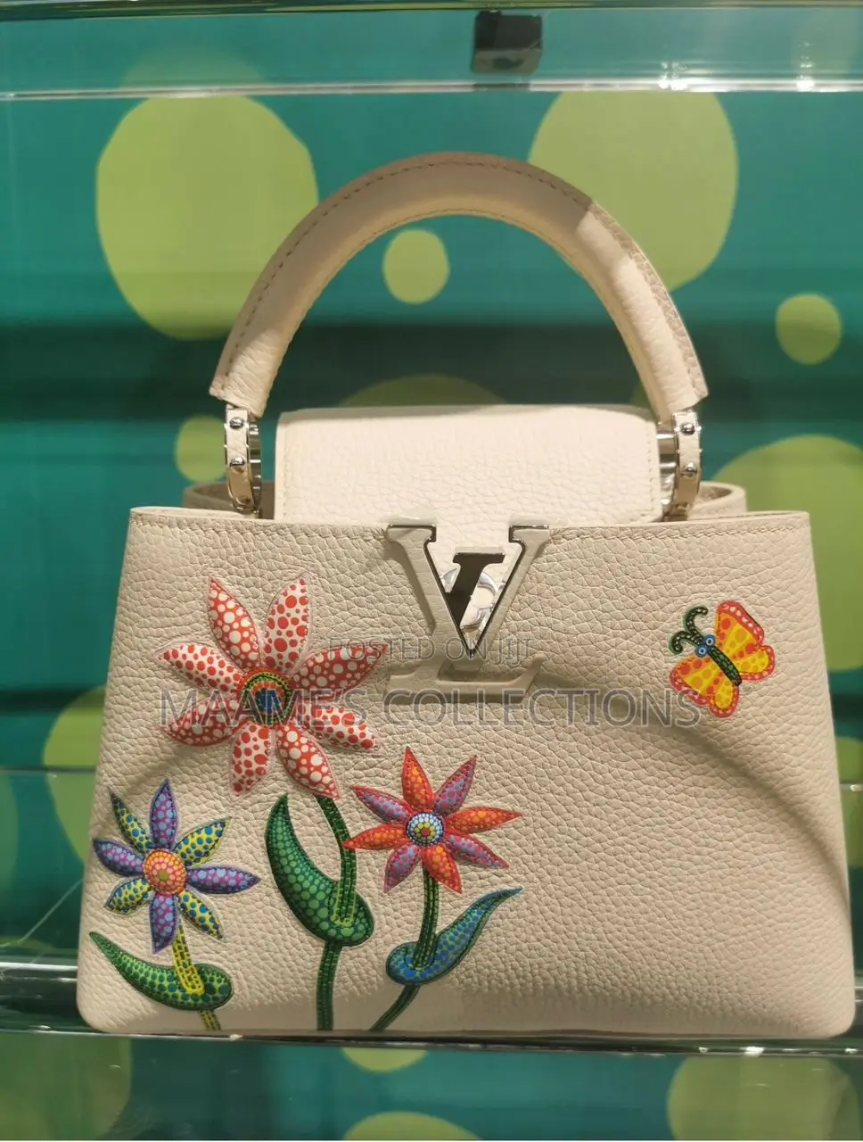Louis Vuitton Ladies Handbag ( Comes in a Box)