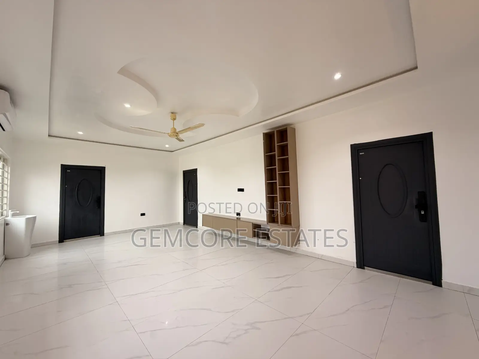 4bdrm House in Lakeside for rent
