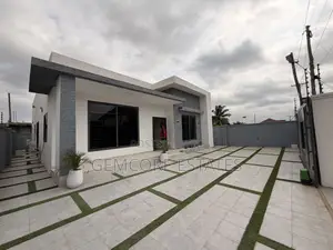3bdrm House in Adenta, New Legon for sale
