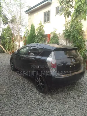 Toyota Aqua 2012 Black