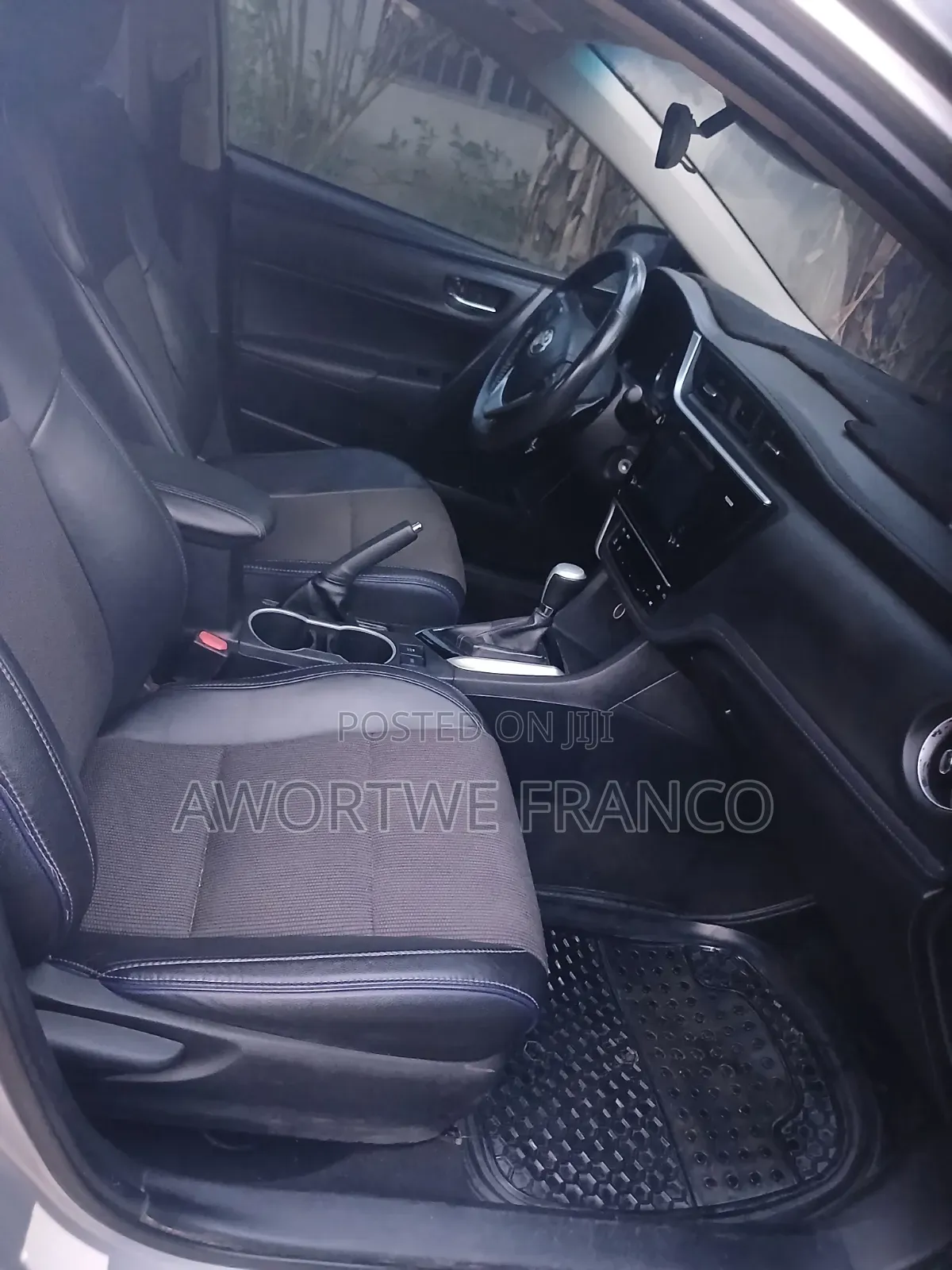 Toyota Corolla 2017 Silver