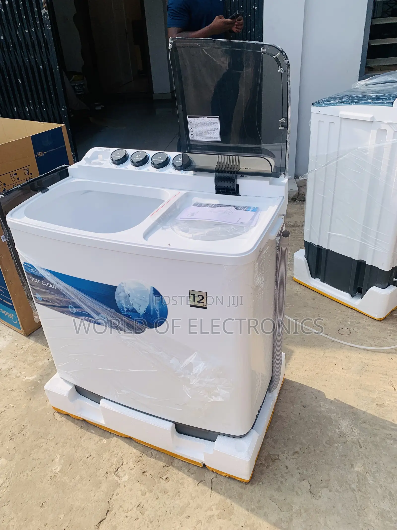 Ultra Modern Sleek Semi Auto Midea 12kg Top Load Twintub