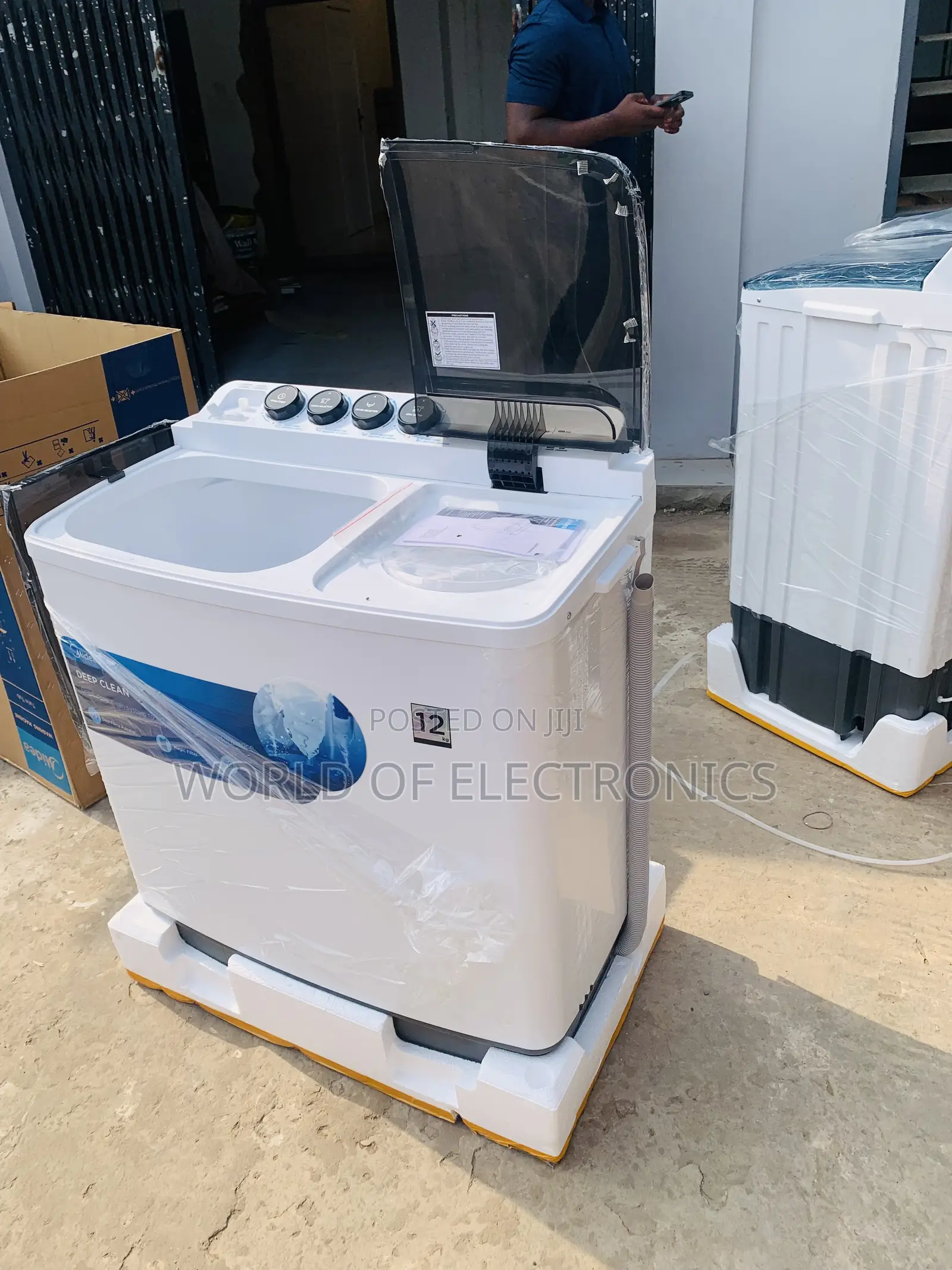 Ultra Modern Sleek Semi Auto Midea 12kg Top Load Twintub