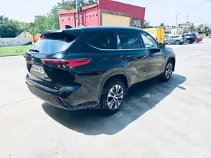 Toyota Highlander for Rent, Comfort, Affordability and Safety 