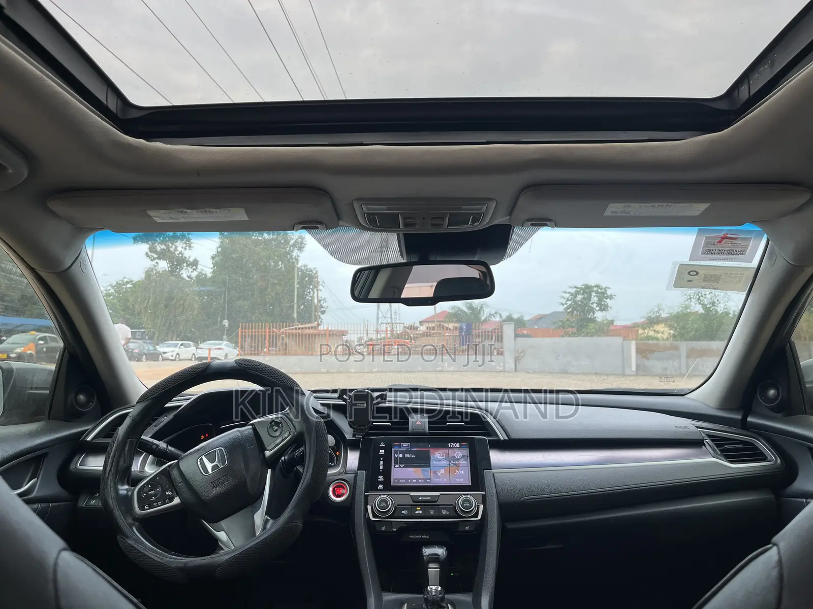 Honda Civic Touring 4dr Sedan (1.5L 4cyl) 2016 Gray