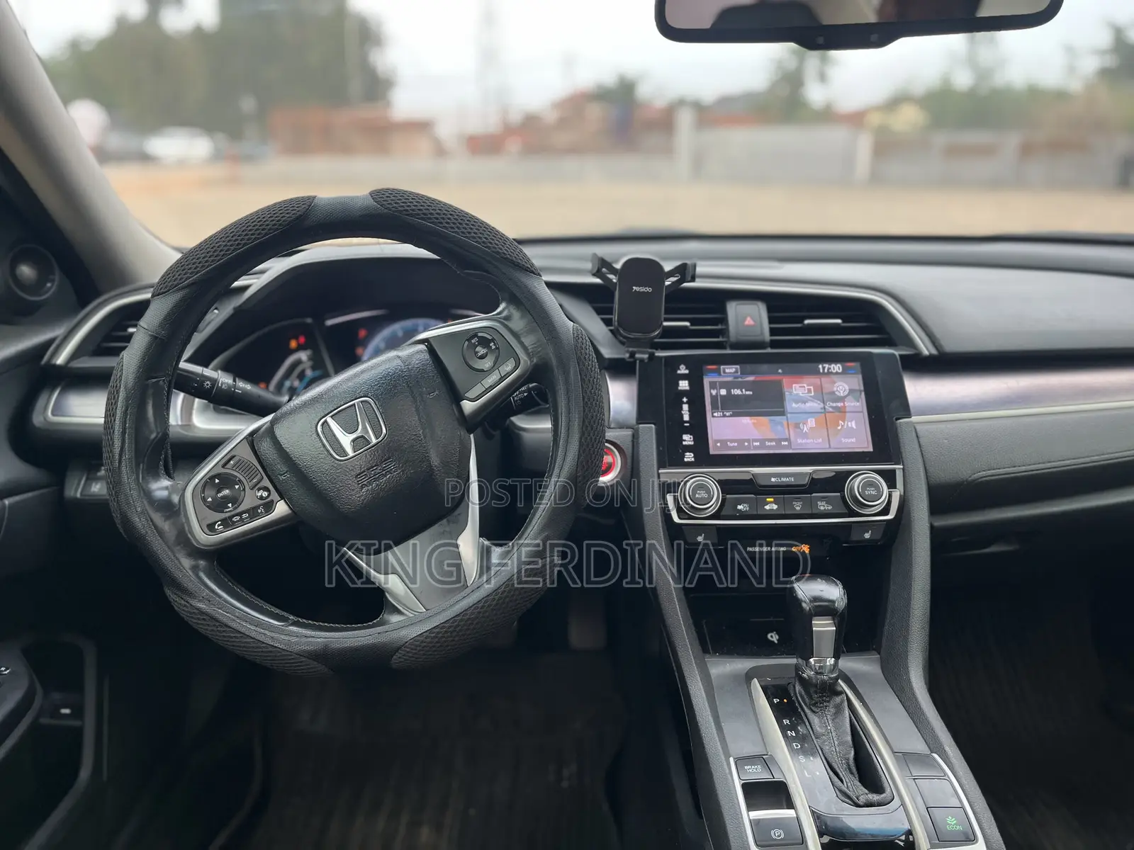 Honda Civic Touring 4dr Sedan (1.5L 4cyl) 2016 Gray