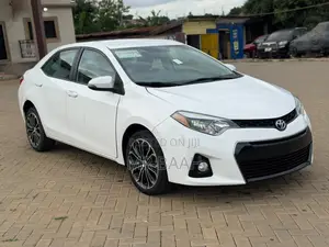 Toyota Corolla S 4dr Sedan (1.8L 4cyl CVT) 2016 White