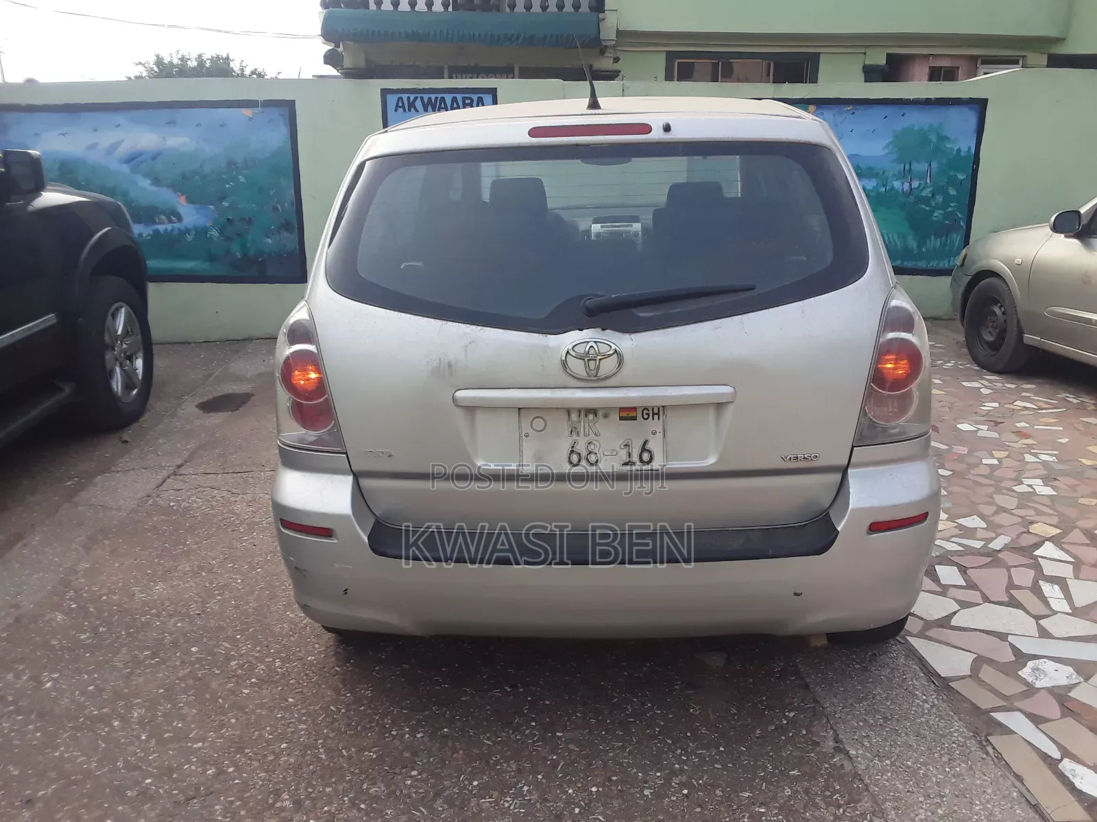 Toyota Verso 2010 Gray