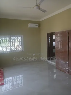 3bdrm Duplex in Medina, Housing Down for rent