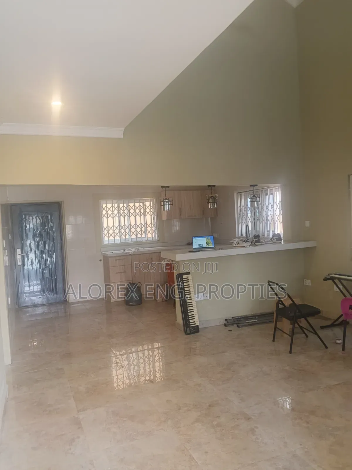 3bdrm Duplex in Medina, Housing Down for rent