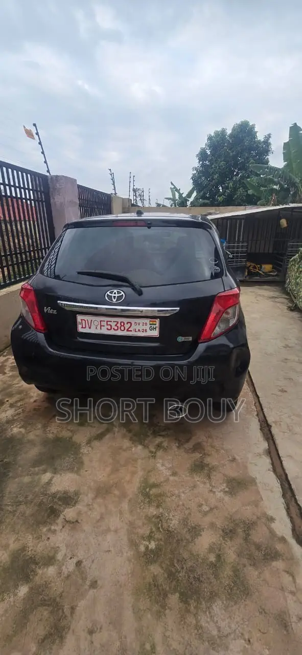 Toyota Vitz 1.5 FWD 3dr 2013 Black