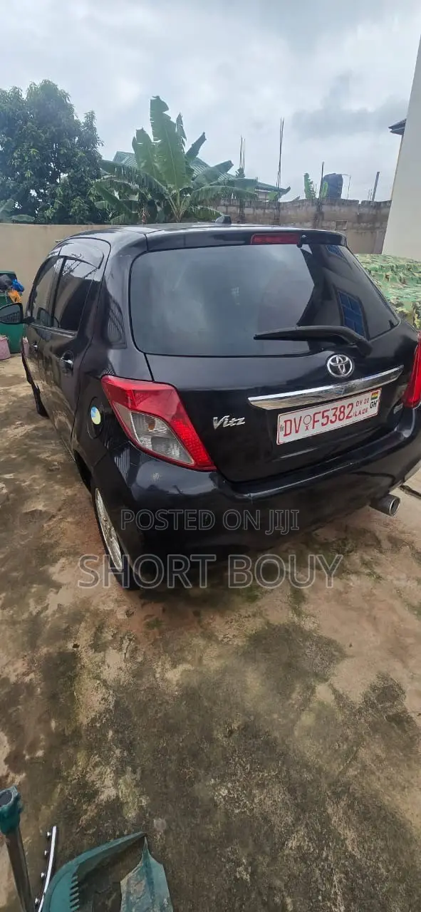 Toyota Vitz 1.5 FWD 3dr 2013 Black