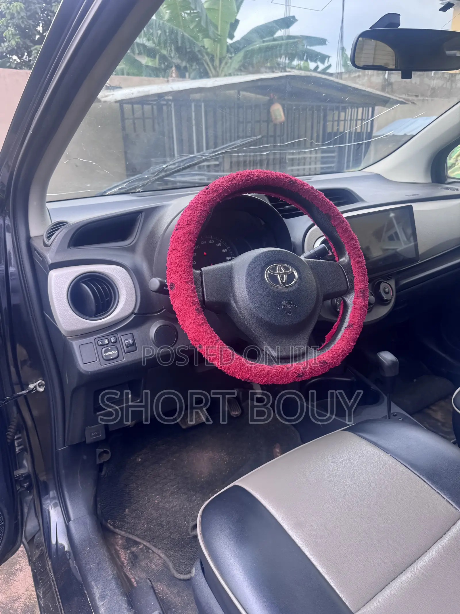Toyota Vitz 1.5 FWD 3dr 2013 Black
