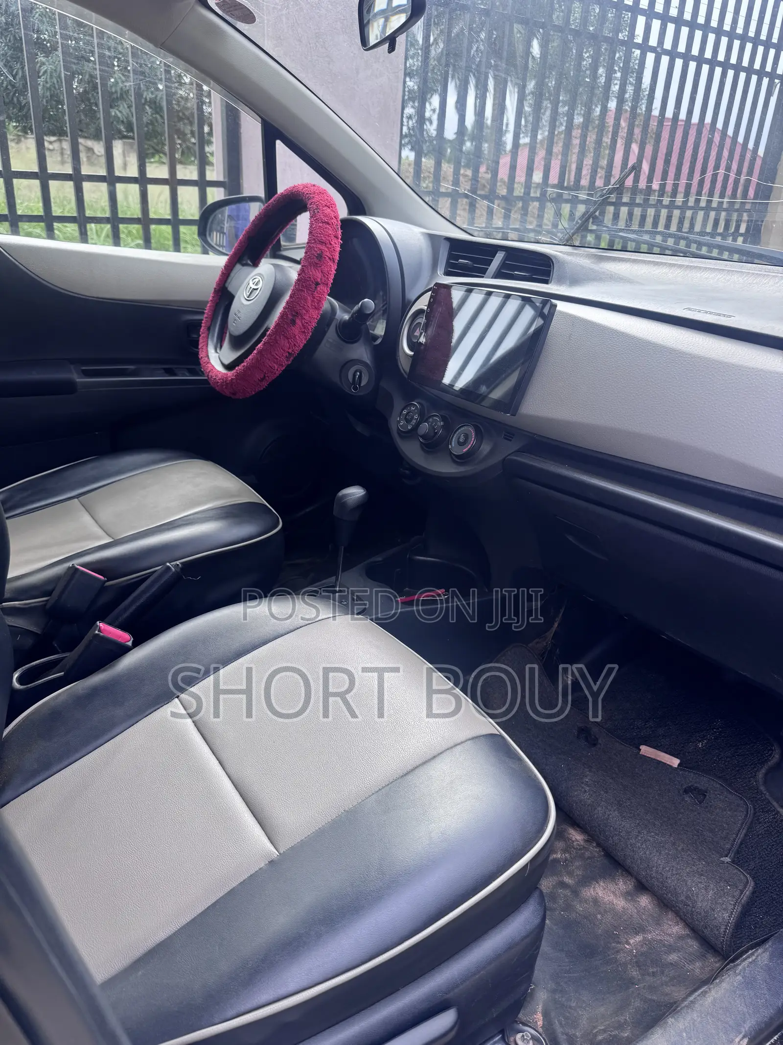 Toyota Vitz 1.5 FWD 3dr 2013 Black
