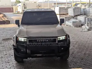 New Toyota Land Cruiser Prado 2.7 2024 Black
