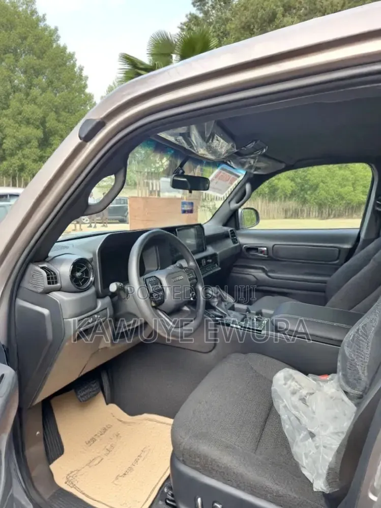 New Toyota Land Cruiser Prado 2025 Black