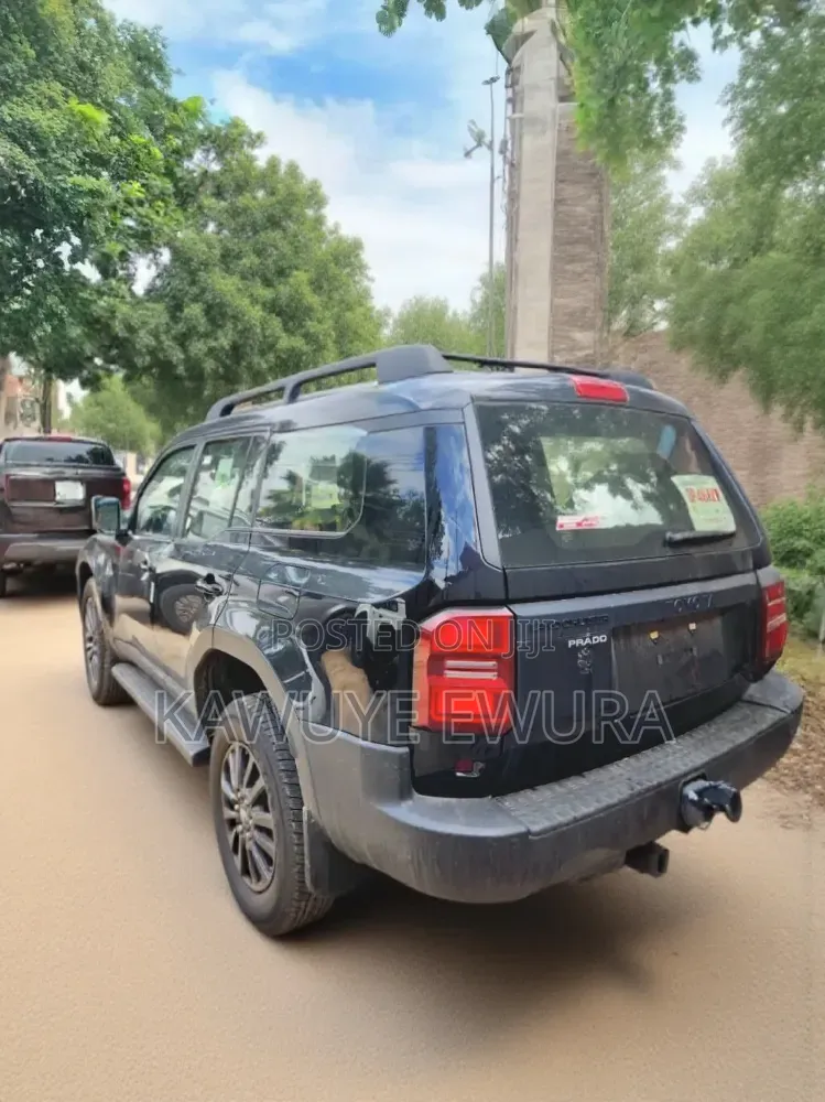 New Toyota Land Cruiser Prado 2025 Black
