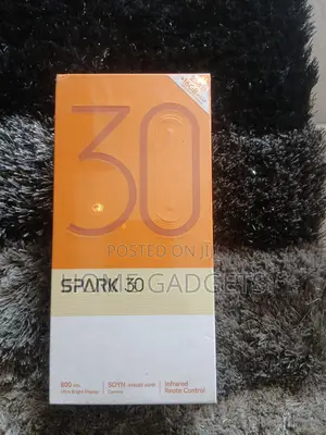 New Tecno Spark 30 256 GB Gold