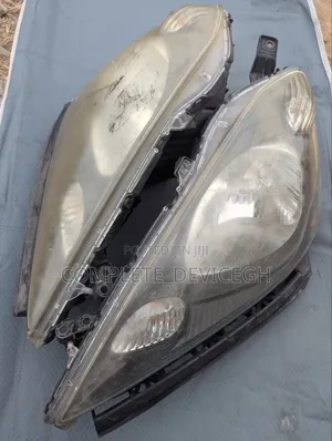 2009/2013 Honda Fit Headlight