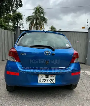 Toyota Vitz 1.3 AWD 5dr 2010 Blue
