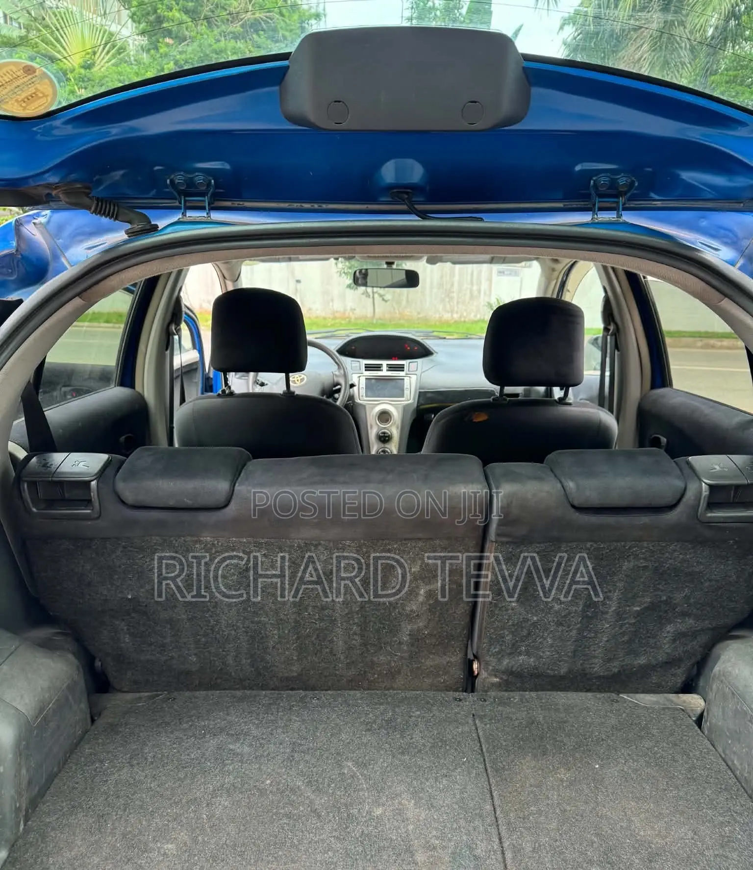 Toyota Vitz 1.3 AWD 5dr 2010 Blue