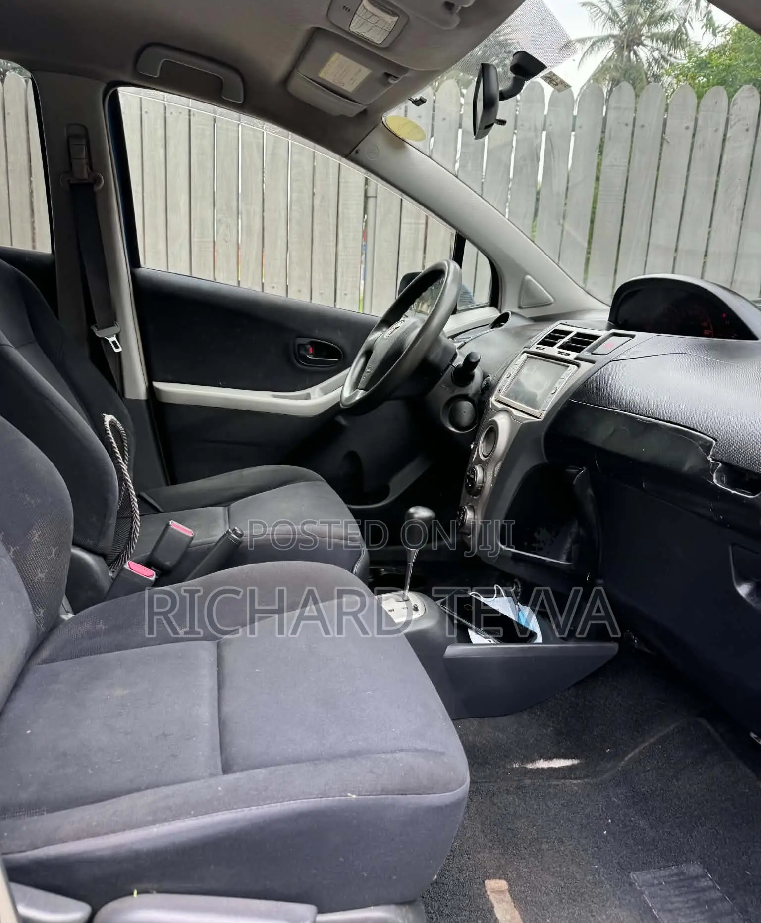 Toyota Vitz 1.3 AWD 5dr 2010 Blue