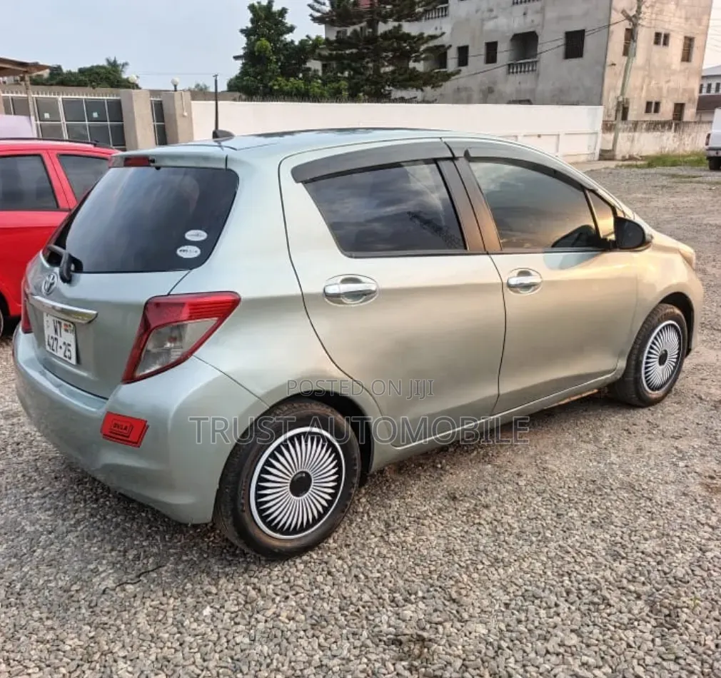 Toyota Vitz 2013 Green