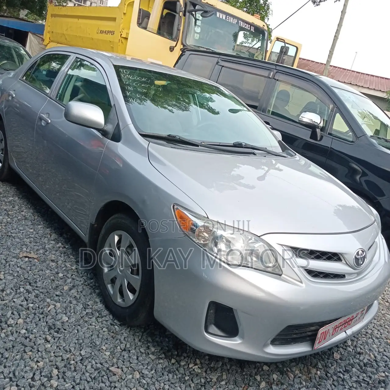 Toyota Corolla LE 4dr Sedan (1.8L 4cyl 4A) 2012 Silver