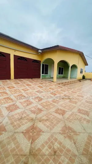 5bdrm House in Ablekuma Ga Odumase, Pentecost for sale