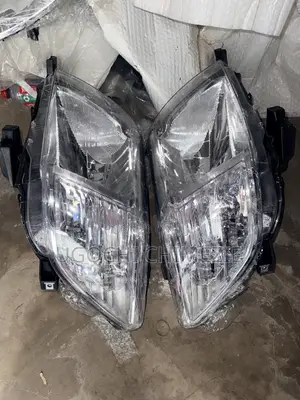 Toyota Hilux 2011/2012/2013 Headlights R+l