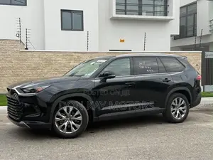 New Toyota Highlander Limited AWD 2024 Black