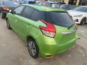 Toyota Yaris 2015 Green