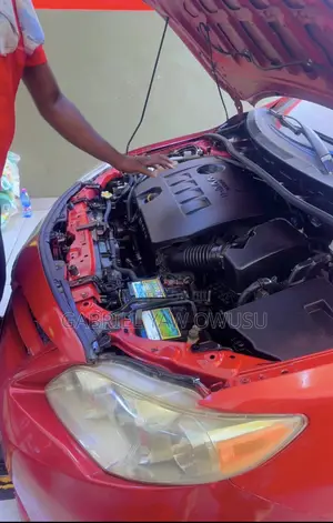 Toyota Corolla LE Special Edition 4dr Sedan (1.8L 4cyl 4A) 2013 Red
