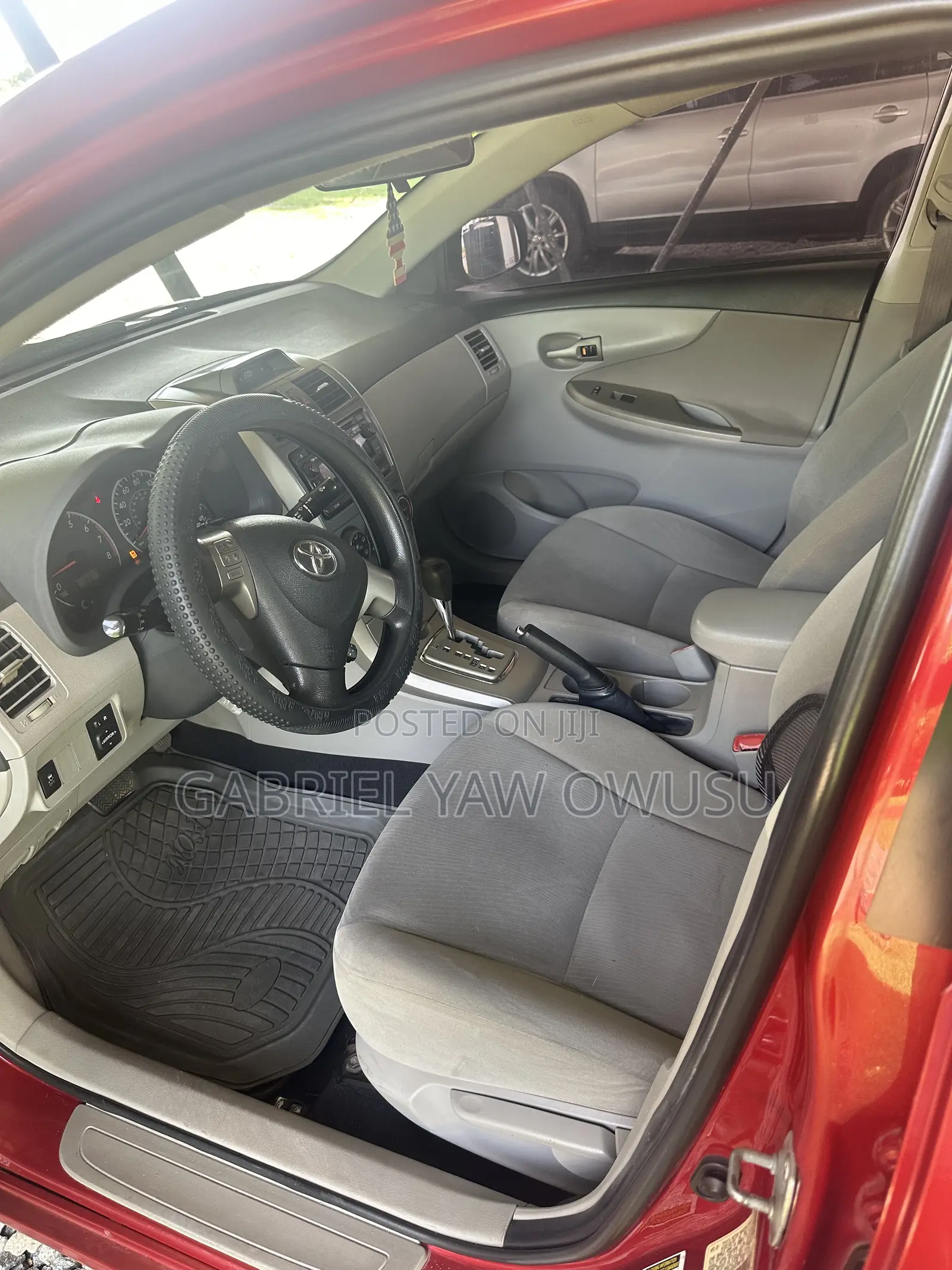 Toyota Corolla LE Special Edition 4dr Sedan (1.8L 4cyl 4A) 2013 Red