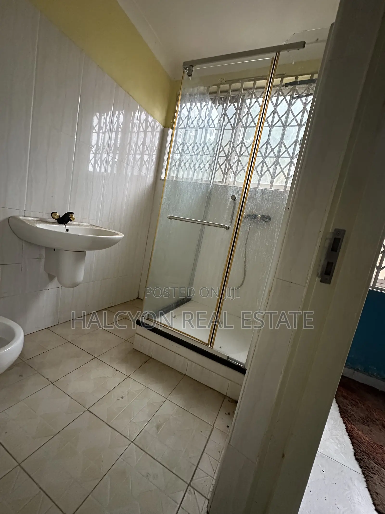 Furnished 7bdrm Duplex in Accra Metropolitan for rent