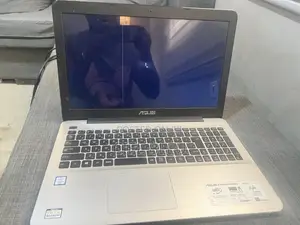 Laptop Asus A42DE 8GB Intel Core i5 HDD 1T