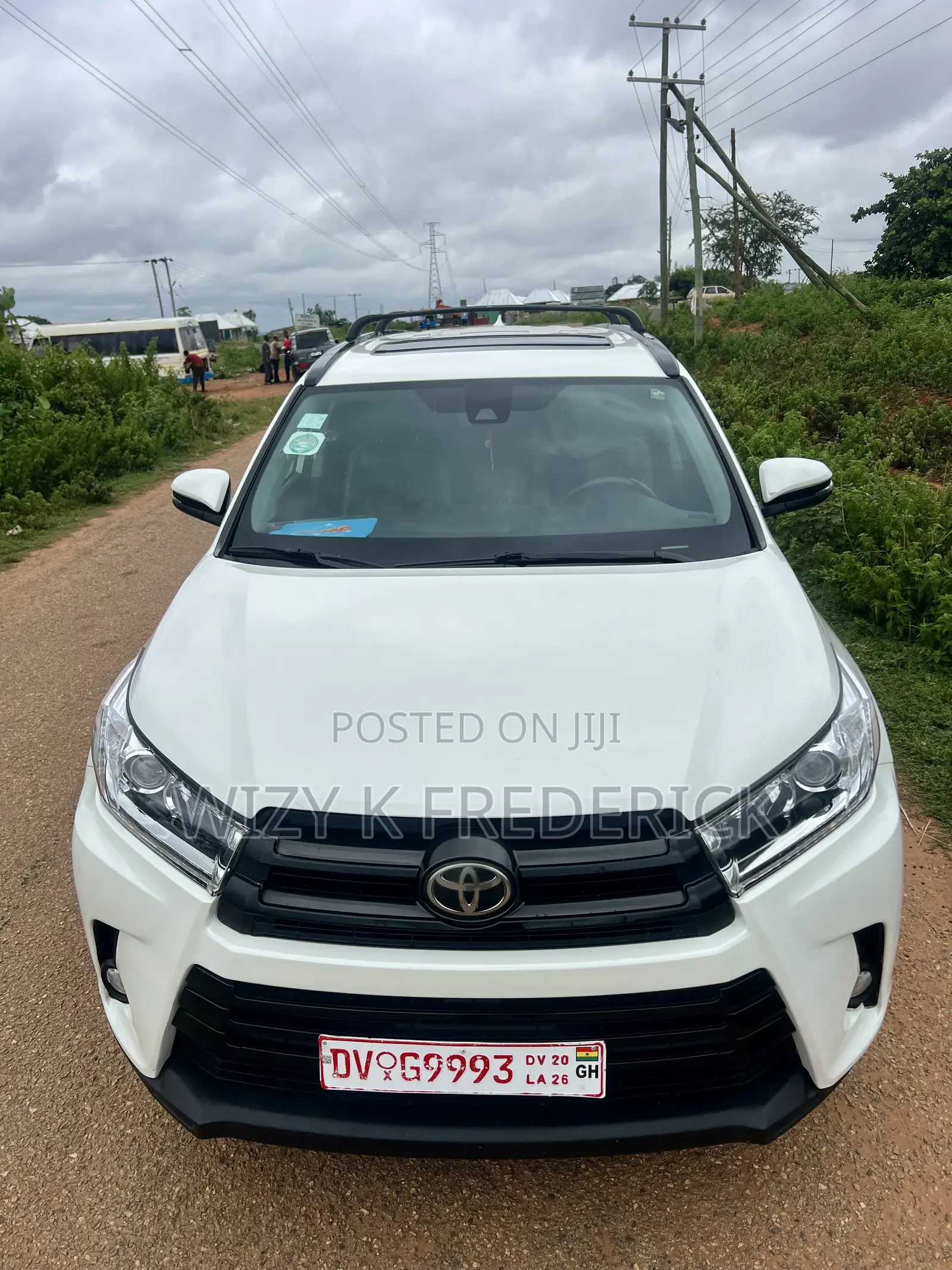 Toyota Highlander SE 4x4 V6 (3.5L 6cyl 8A) 2017 White
