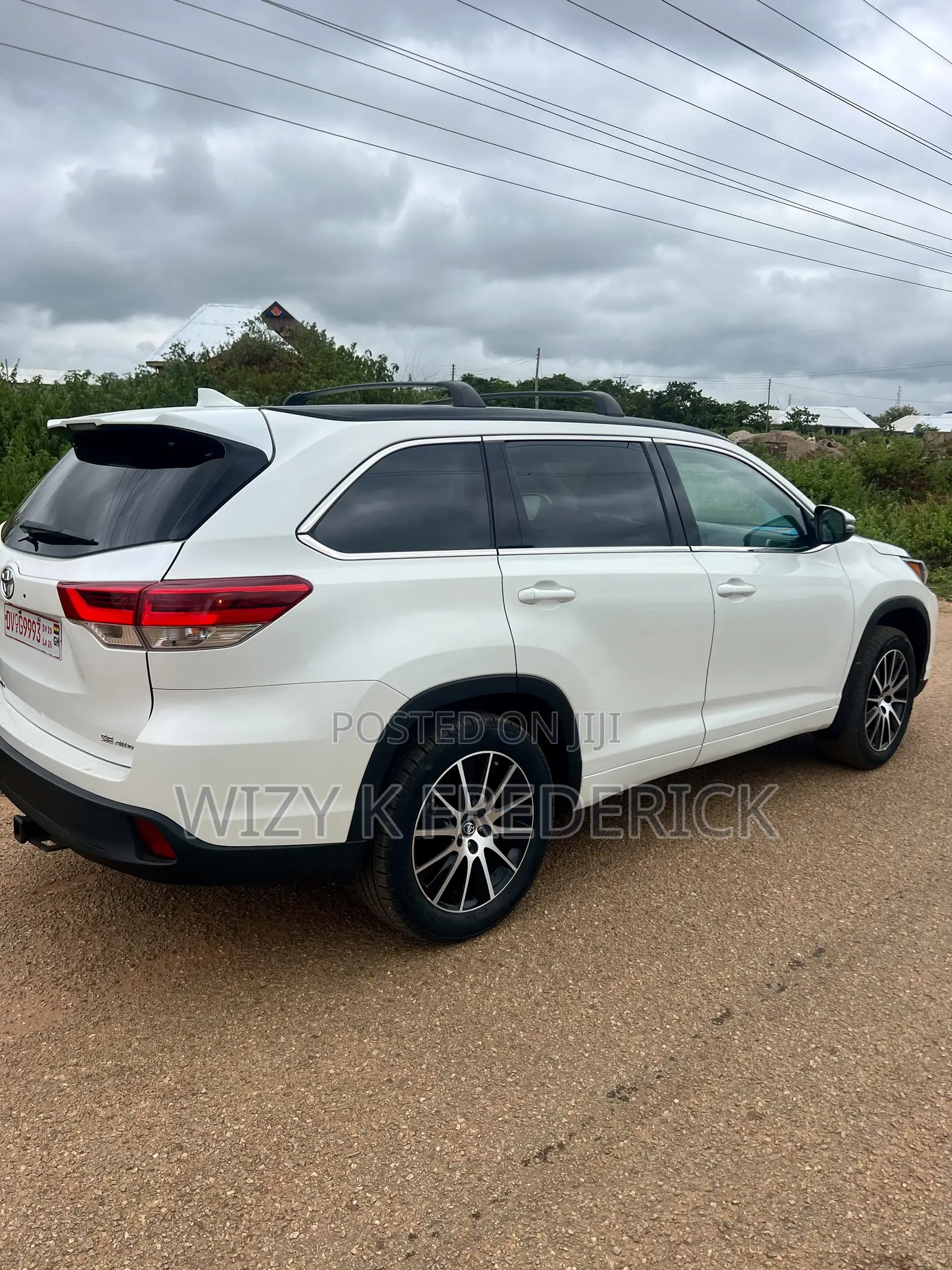 Toyota Highlander SE 4x4 V6 (3.5L 6cyl 8A) 2017 White