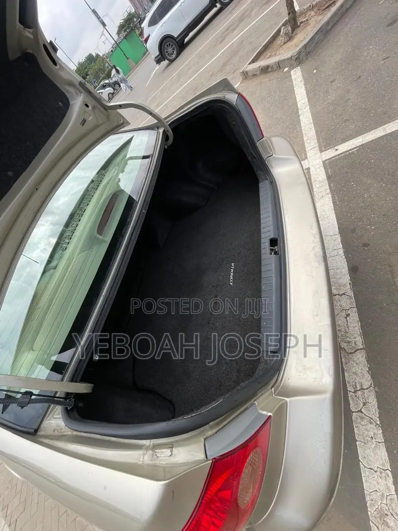 Toyota Corolla LE 2007 Gold